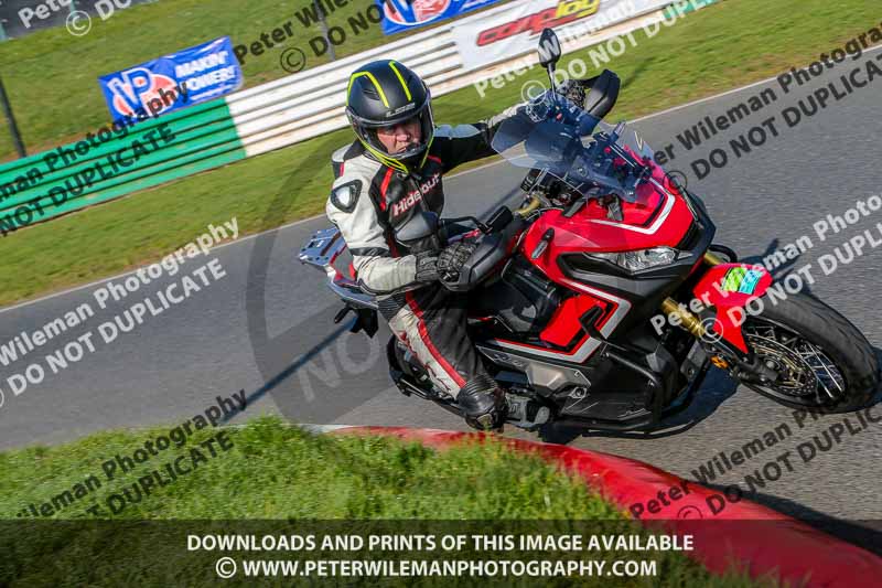 PJM Wedding Photography;enduro digital images;event digital images;eventdigitalimages;mallory park;mallory park photographs;mallory park trackday;mallory park trackday photographs;no limits trackdays;peter wileman photography;racing digital images;trackday digital images;trackday photos